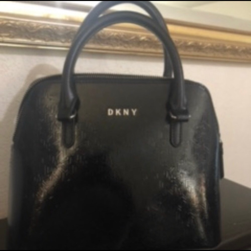 DKNY SMALL PURSE